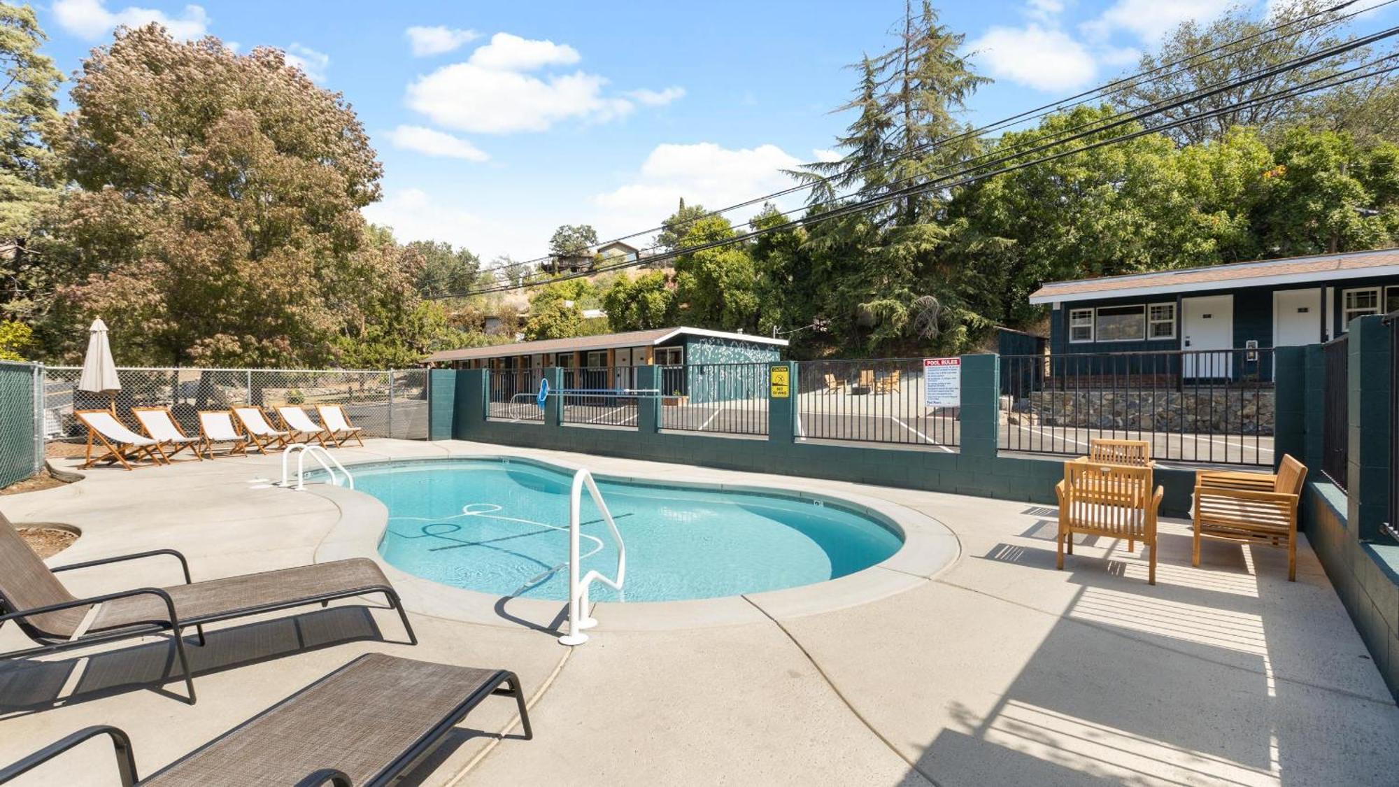 The Charlotte Sequoia Motel R2 Three Rivers Eksteriør billede