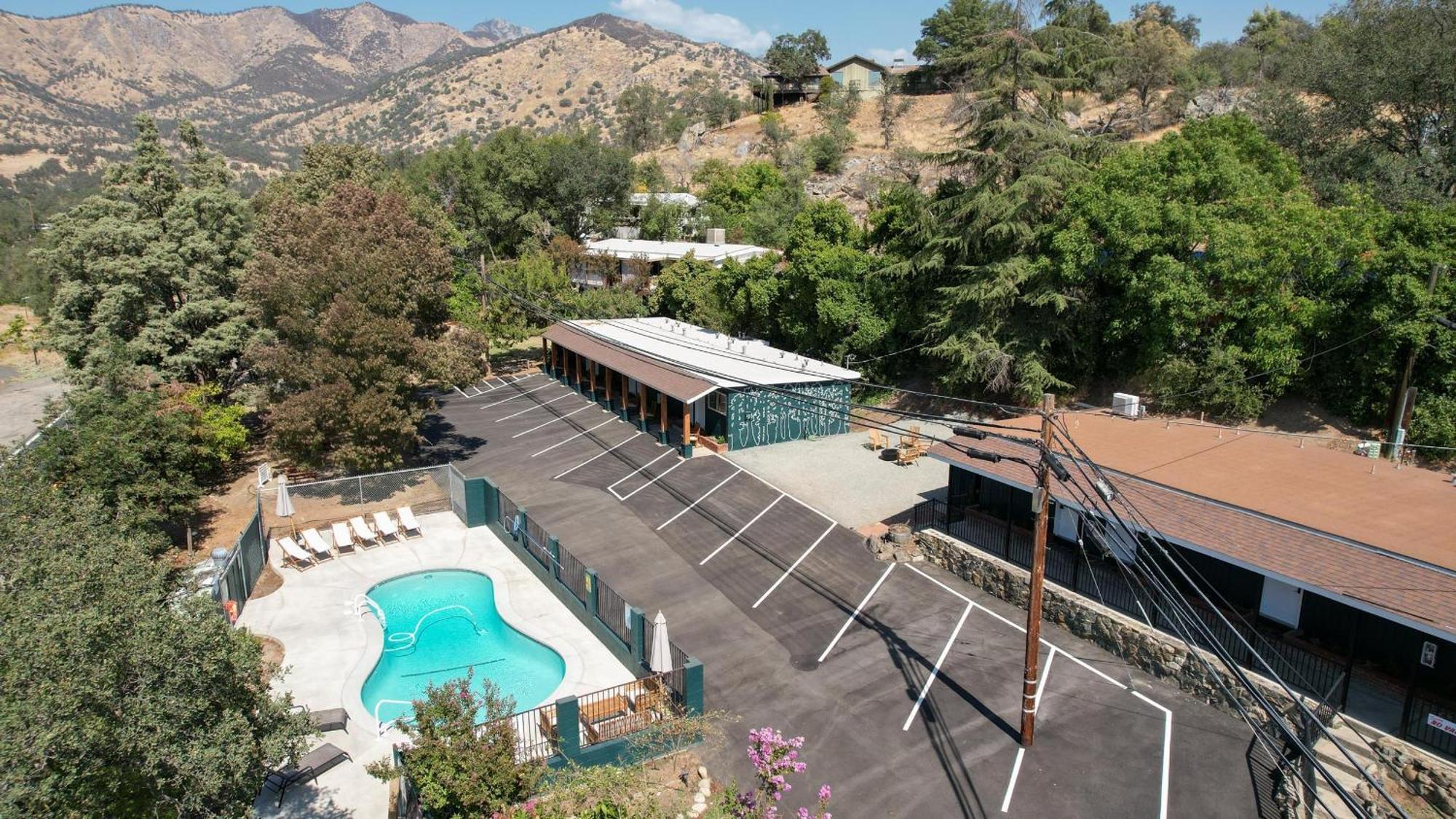 The Charlotte Sequoia Motel R2 Three Rivers Eksteriør billede